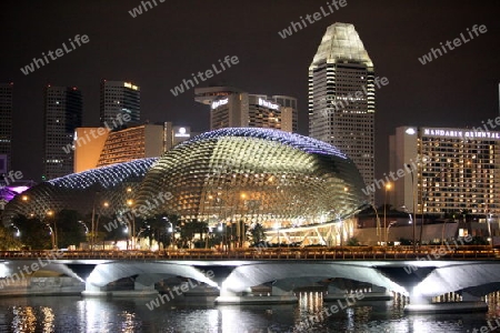 Asien, Suedostasien, Singapur, Esplanade, Skyline, 
Die Skyline mit der Esplanade und Theater  an der Marina Bay im Bankenviertel von Singapur in Suedost Asien.    