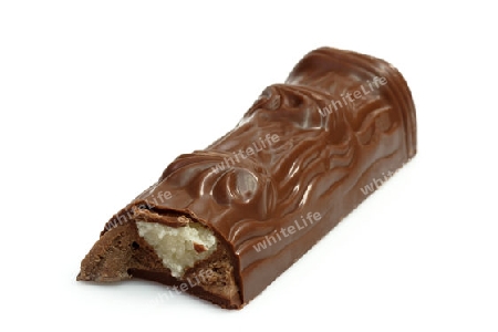 Schokoladenriegel auf hellem Hintergrund