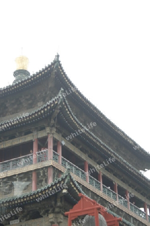 Glockenturm in der Altstadt von Xian, China