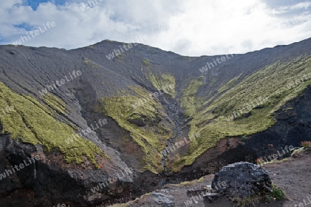 Der S?dwesten Islands, Vulkan-Kulisse in Landmannalaugar