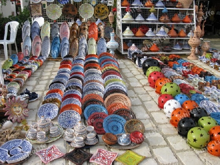 Bunte, tunesische  Keramik