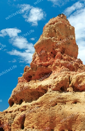Felsformationen in der Algarve in Portugal