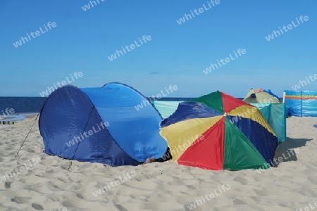 Windschutz und Sichtschutz am Strand