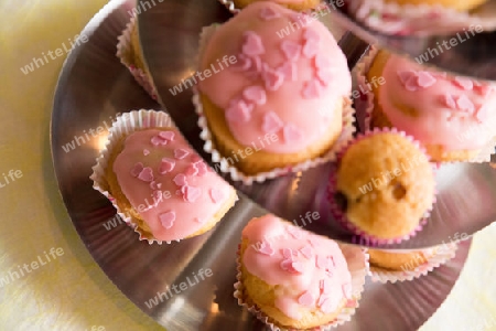 Pink Muffins auf Etagere