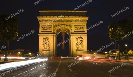 Paris - Siegestor durch die Nacht