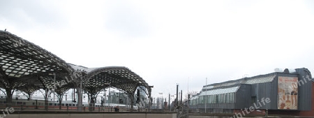 Bahnhofsvorhalle und Ludwig-Museum in K?ln