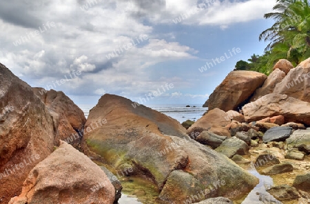 Beautiful rocks at the beaches of the tropical paradise island Seychelles.