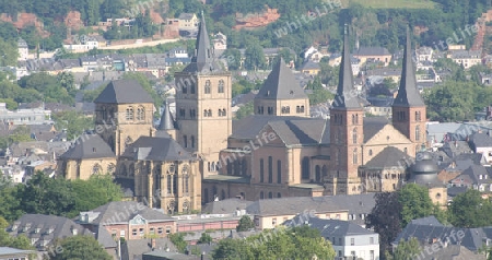 Trier Dom Suedseite