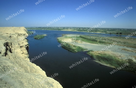 Der Fluss Euphrates zwischen Aleppo und der Grenze zom Iraq am Euphrat Fluss im Norden von Syrien im Nahen Osten.  