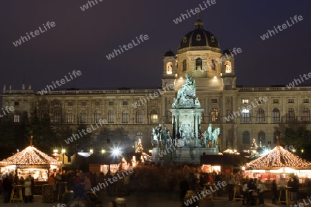 Wien - Weihnachtsmarkt auf dem Mara Theresia Platz