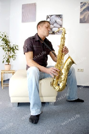 Saxophonspieler 04