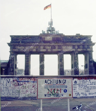 Brandenburger Tor (West) 1988 close