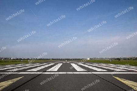 Flughafen Berlin Tempelhof, Lande,- und Startbahn