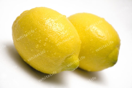 Nasse Zitronen