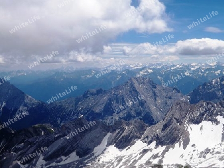 Die Alpen von der Zugspitze