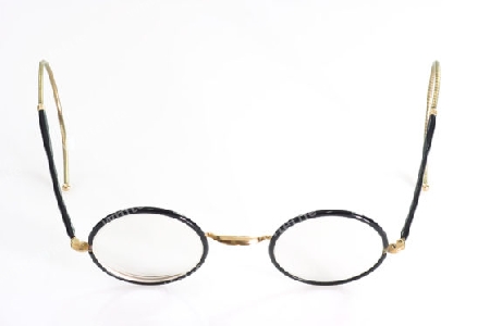 Antike Brille