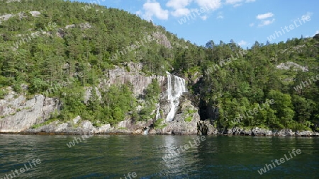 Wasserfall im Lysefjord, Norwegen