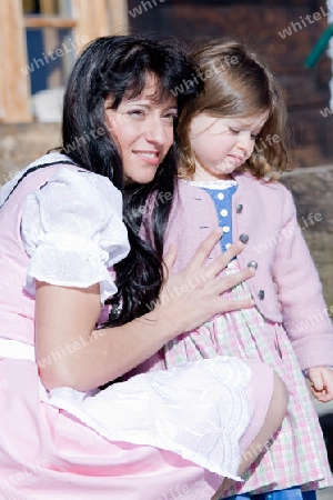 Bayerische Mutter mit Kind 