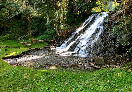 Wasserfall im Arusha Nationalpark