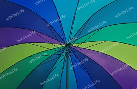 Farbiger Regenschirm