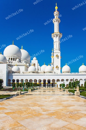 Sheikh Zayid Mosque in Abu Dhabi UAE