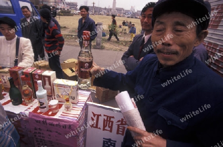 a alkohol and tabaco Fair in the city of Nanchang in the provinz Jiangxi in central China.