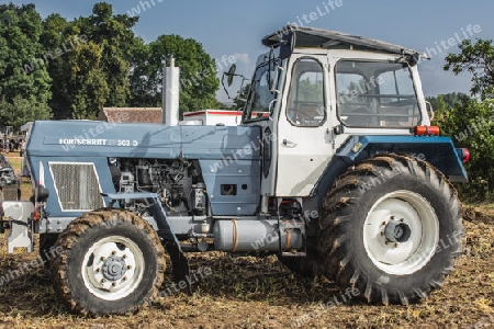 Oldtimer Traktor ZT 300 von Fortschritt Landmaschinen