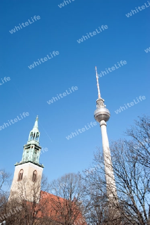 Berlin Alexanderplatz ? Fernsehturm und Marienkirche