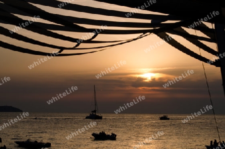 romantischer Sonnenuntergang auf Ibiza