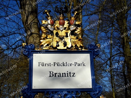 F?rst P?ckler Park Branitz / Wappen Cottbus
