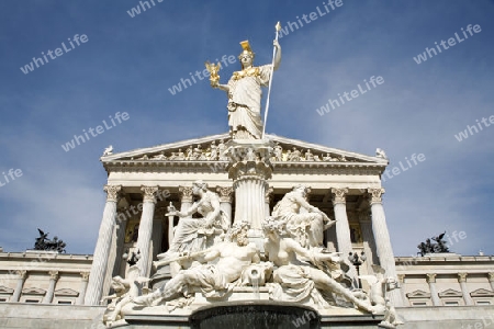 Wien - Athena Font?ne vor dem Parlament