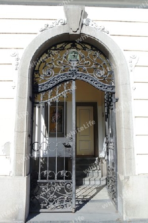 Schmiedeeiserne Tür, Prag