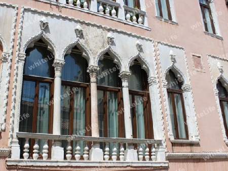 Venezianische Fenster