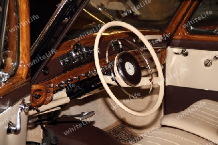Innenansicht - Mercedes Ponton 190b Baujahr1959