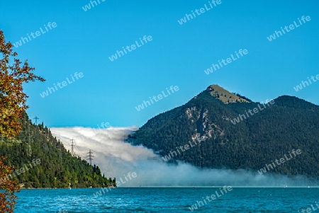 Wolken am Walchensee
