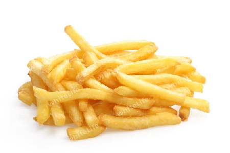 Pommes frites auf hellem Hintergrund