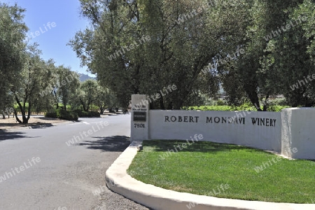 Eingangsbereich  der Robert Mondavi Winery, Napa Valley, Kalifornien, USA