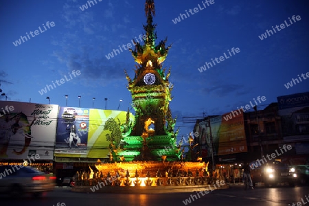 Der Uhrturm im Zentrum von Chiang Rai in der Provinz chiang Rai im Norden von Thailand in Suedostasien.