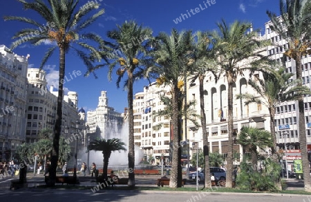 Der Plaza Ayuntamiento von Valenzia in Spanien in Europa.