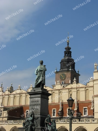 Tuchhallen und Mickiewicz Denkmal in Krakau