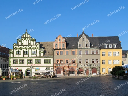 Marktplatz Weimar - Ostseite, in der Mtte das Cranach - Haus