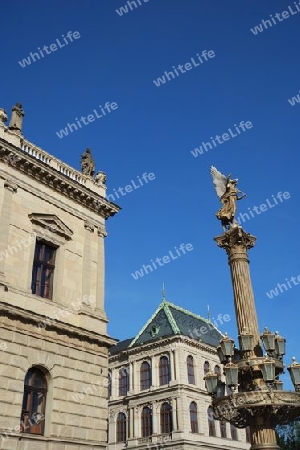 Engel Säule vor Rudolfinum, Prag