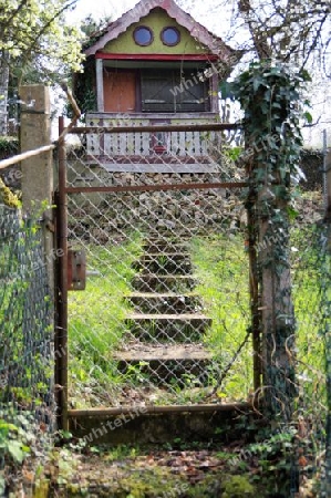 Treppe zum Gartenhaus