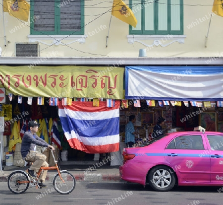 Eine Strassenszene im Stadtteil Banglamphu in der Hauptstadt Bangkok von Thailand in Suedostasien.
