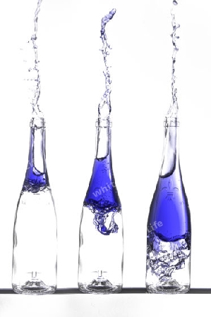 blaue Glasflaschen