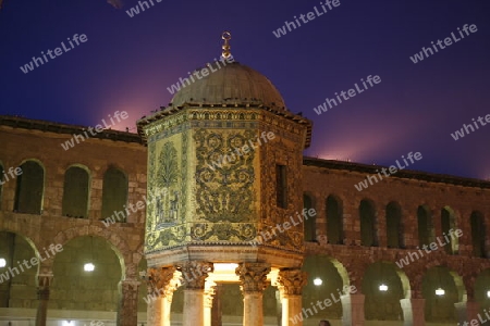 Asien, Naher Osten, Syrien, Damaskus,   Der Innenhof der  Omaijad Moschee im Souq und Altstadt von Damaskus in der Hauptstadt von Syrien. 