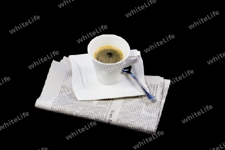 Kaffe mit Zeitung