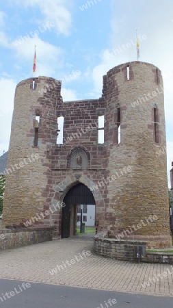 Burgruine Fassade Eifel