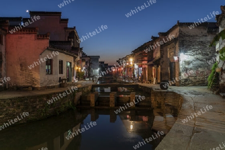 Tang Mo, Wasserstadt, China