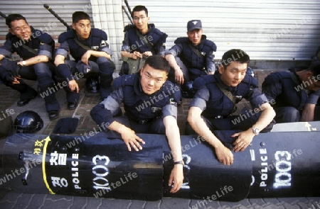 Polizisten im Zentrum der Hauptstadt Seoul in Suedkorea in Ost Asien.